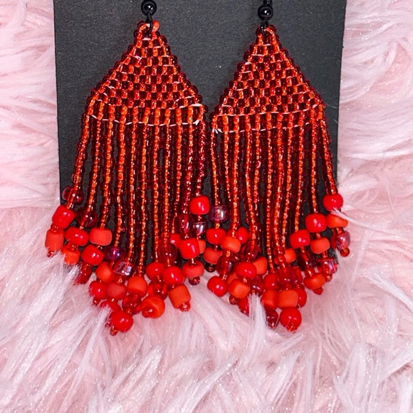 Elegant Red Beaded Earrings - Picture 4 of 4